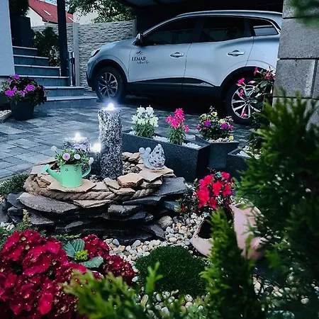 Lemar Wellness & ホームステイ Huncovce