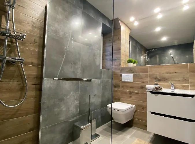 홈스테이 Lemar Wellness & Huncovce